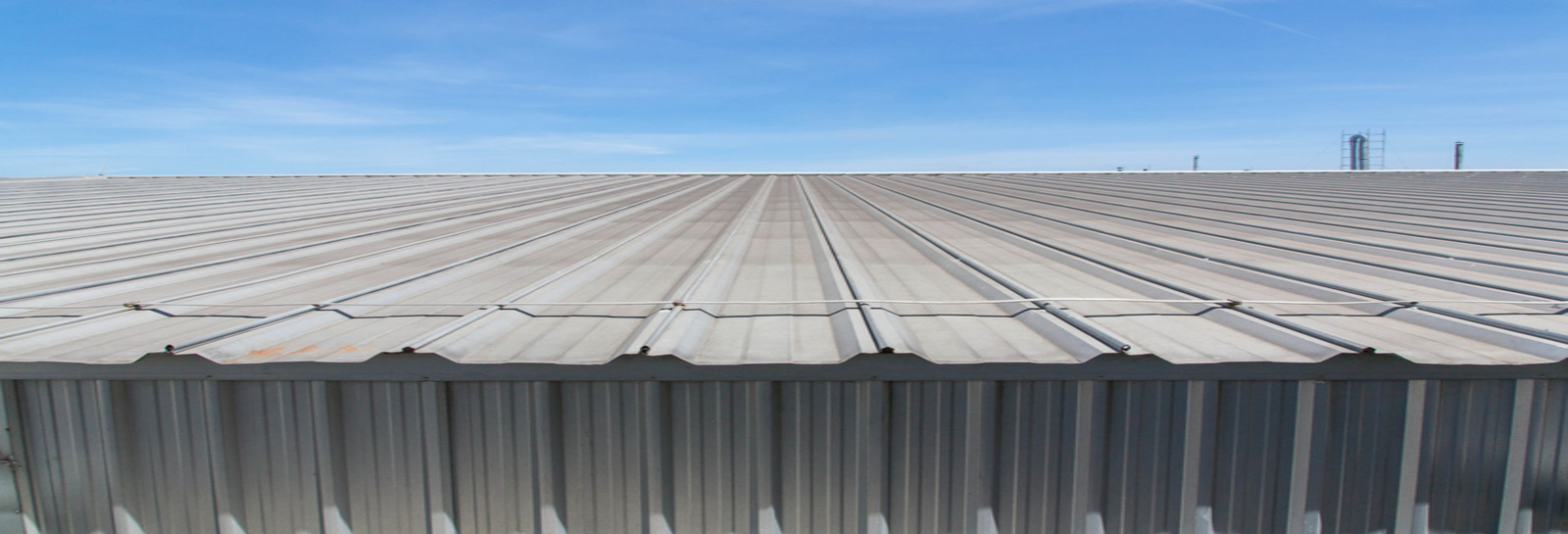 COMMERCIAL AND RESIDENTIAL ROOFING